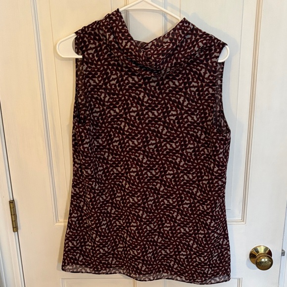 Cabi medium Sleeveless Top -grey black red Pattern in excellent condtion - Picture 7 of 7